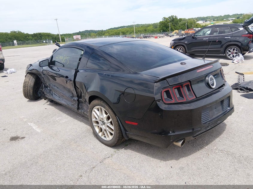 2013 FORD MUSTANG auction photo 3