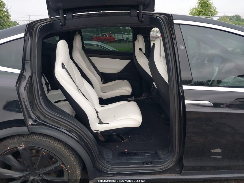 2018 TESLA MODEL X auction photo 8