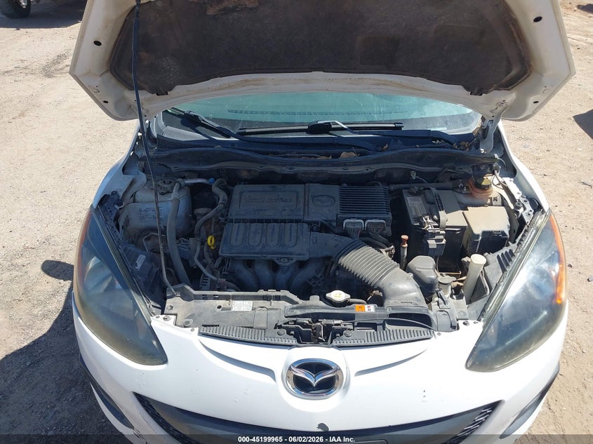 2012 Mazda 2 white Lot 111045199965 Vin JM1DE1KZX00144146