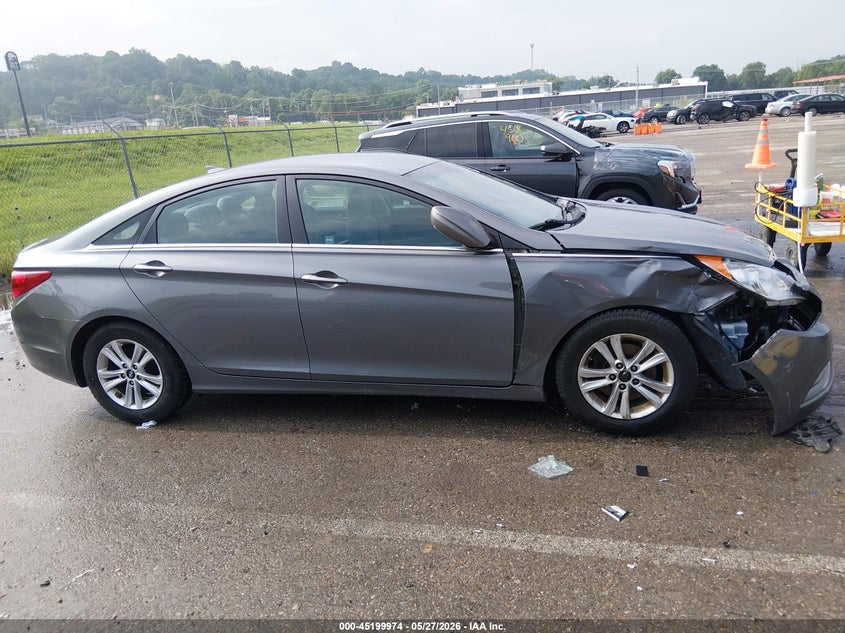 2013 HYUNDAI SONATA auction photo 6