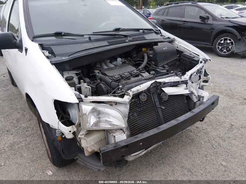 1999 Toyota Sienna Xle VIN: 4T3ZF13C0XU090290 Lot: 45199993