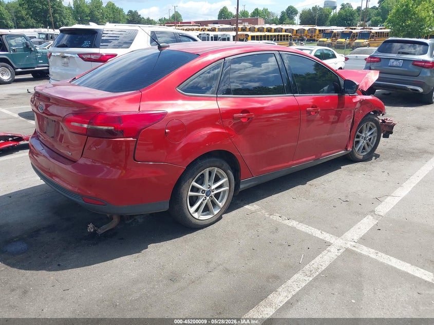 Vin: 1fadp3f23jl320037, lot: 45697737, ford focus se 20184