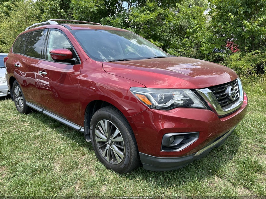 2017 NISSAN PATHFINDER SL