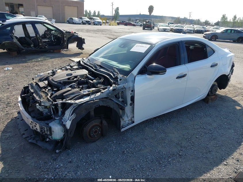 Vin: jthba1d26h5053189, lot: 45697764, lexus is 200t 20172