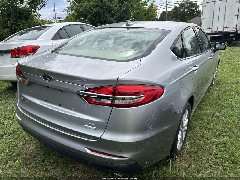 Vin: 3fa6p0hd3lr195602, lot: 45697781, ford fusion se 20204