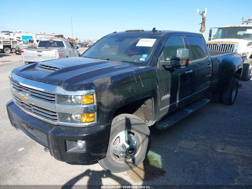 Chevrolet Silverado 3500Hd - фото 2