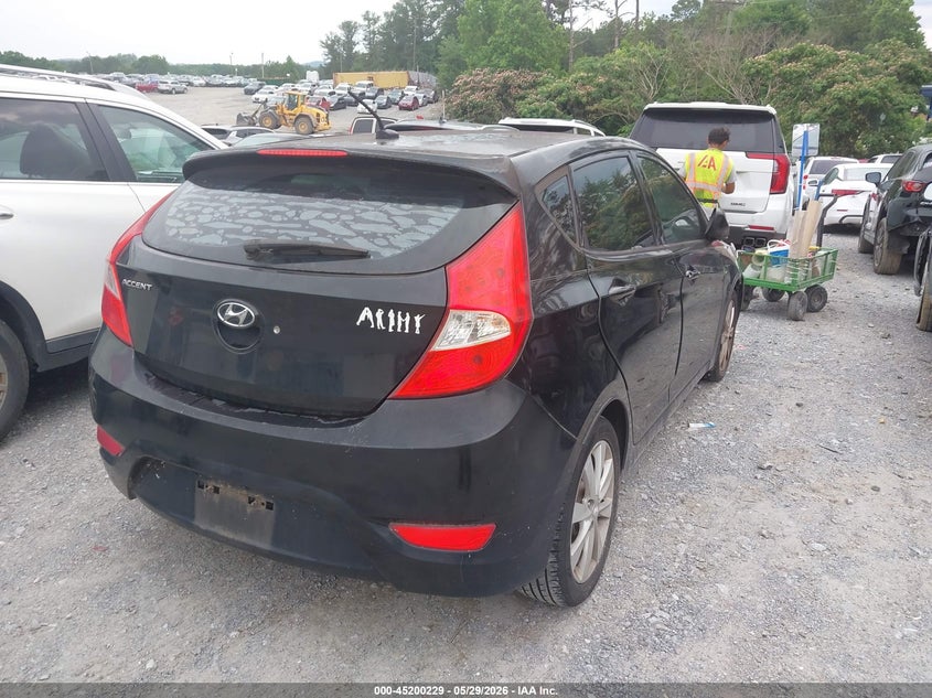 Vin: kmhcu5ae9cu039879, lot: 45697957, hyundai accent se 20124