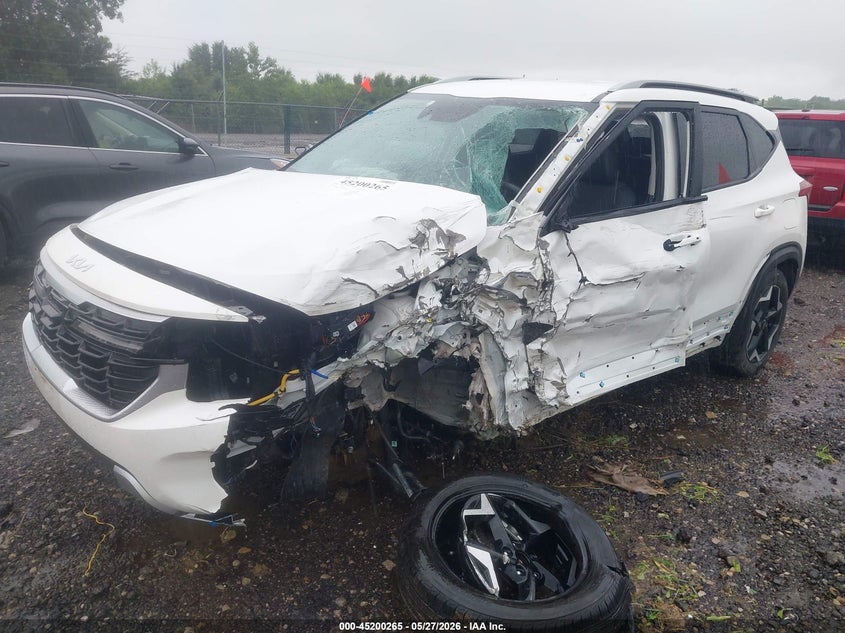 2025 KIA SELTOS auction photo 2