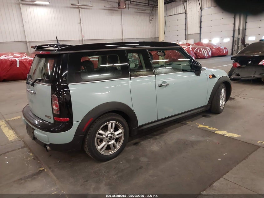 2013 MINI CLUBMAN auction photo 4