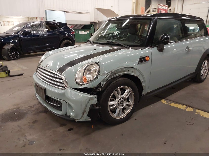 2013 MINI CLUBMAN auction photo 6