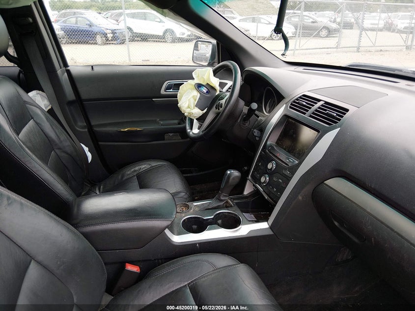 2015 FORD EXPLORER auction photo 5
