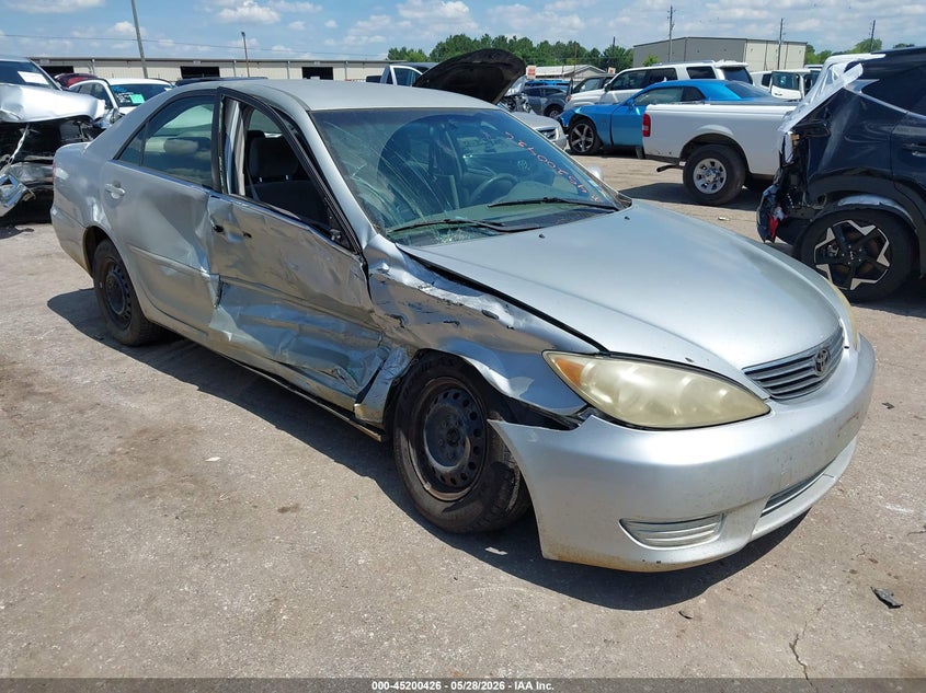 2005 Toyota Camry Le