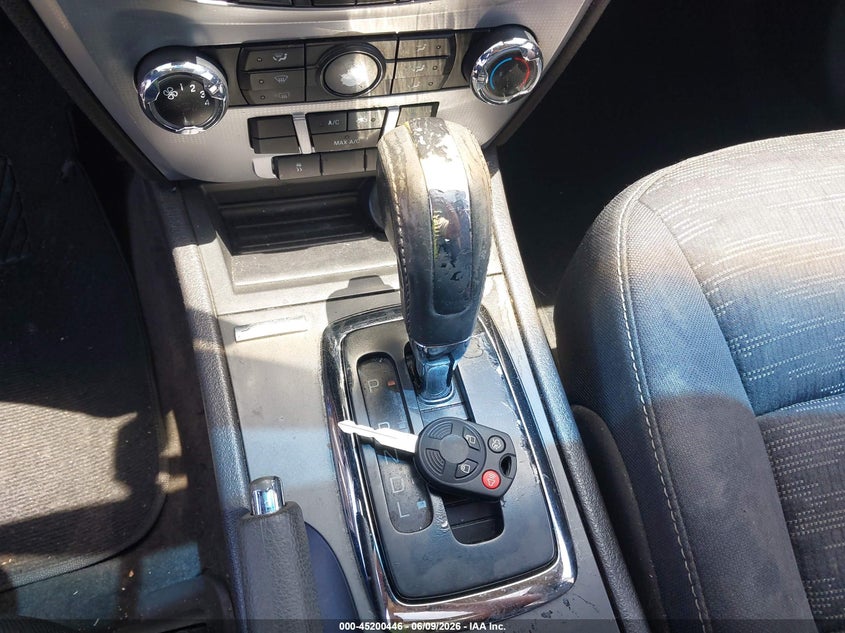FORD FUSION 2010 VIN 3FAHP0HA5AR260817