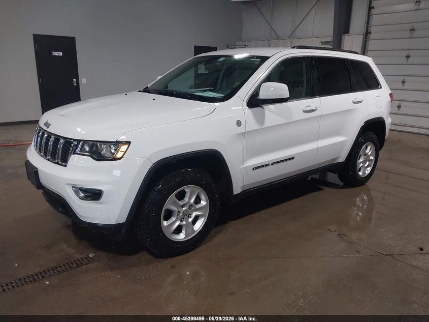 2017 Jeep Grand Cherokee Laredo 4x4 1C4RJFAG0HC670063 photo 1