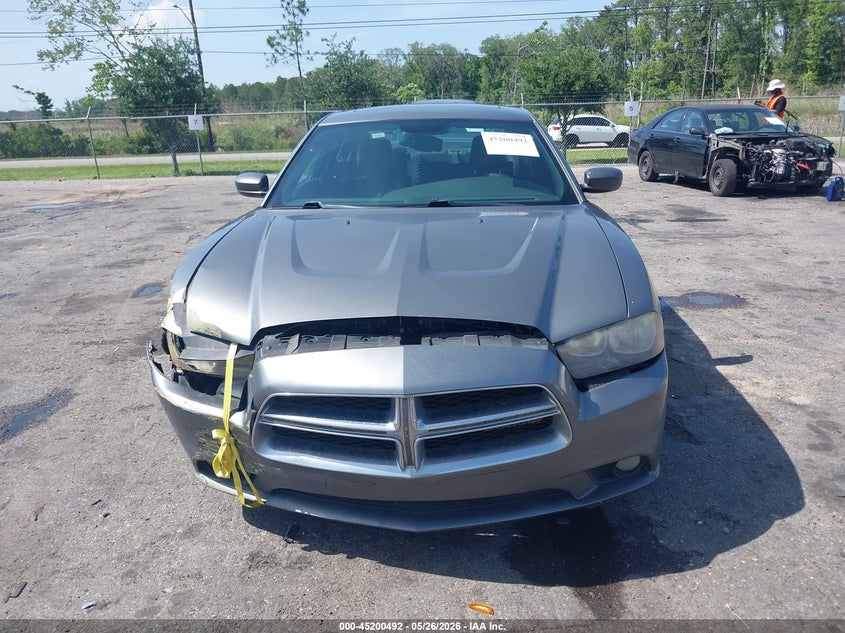 2C3CDXHG4CH271823 2012 Dodge Charger 3.6 Sxt grey