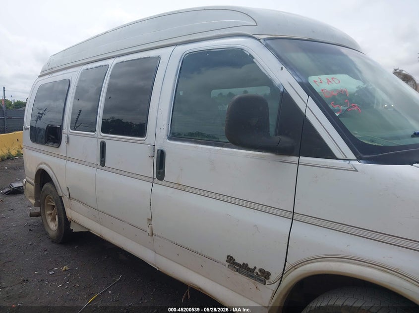 2000 Chevrolet Express Upfitter Pkg. VIN: 1GBFG15R4Y1224658 Lot: 45200539