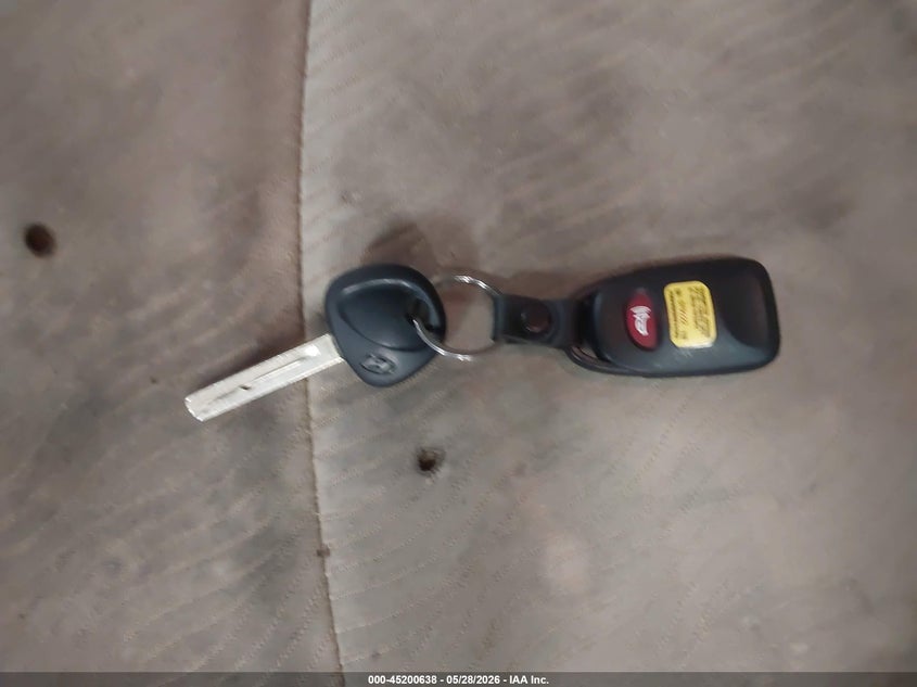 KMHCU4AE5CU211934 2012 Hyundai Accent 1.6 Gls brown