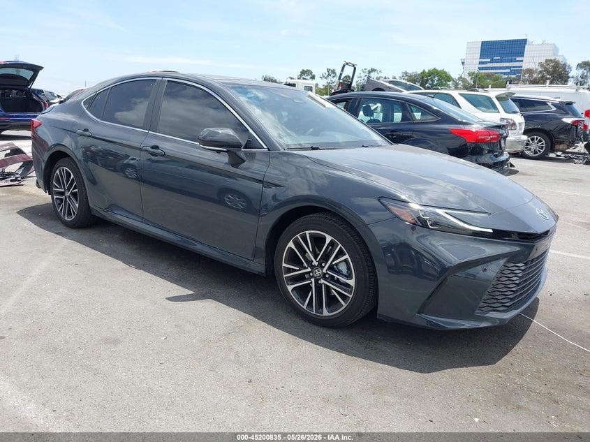 2025 Toyota Camry Xle