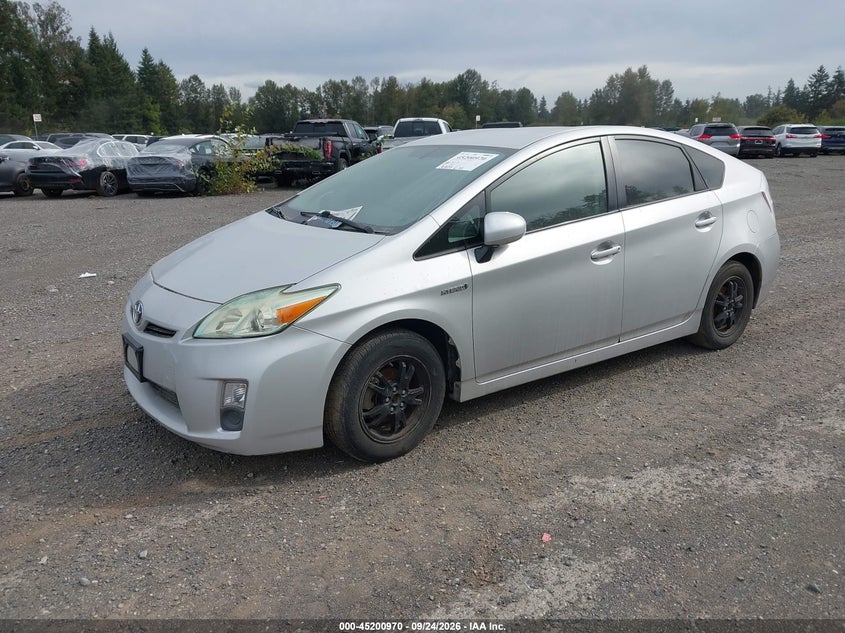 2011 Toyota Prius, Right Front, IAAI, VIN JTDKN3DU1B1367138 — photo 2