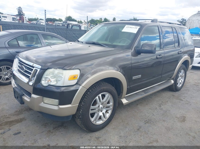 2007 Ford Explorer Eddie Bauer 1FMEU74E57UB15555 photo 1