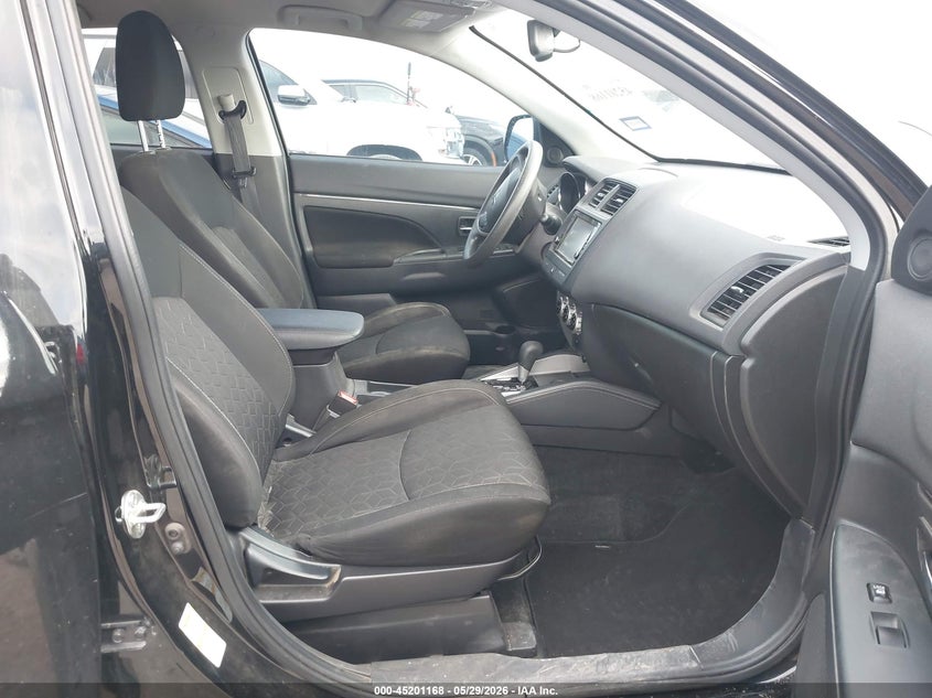 AtlanticExpress - Mitsubishi Outlander Sport