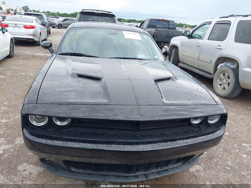 VIN 2C3CDZGG2PH645543 2023 DODGE CHALLENGER SXT AWD