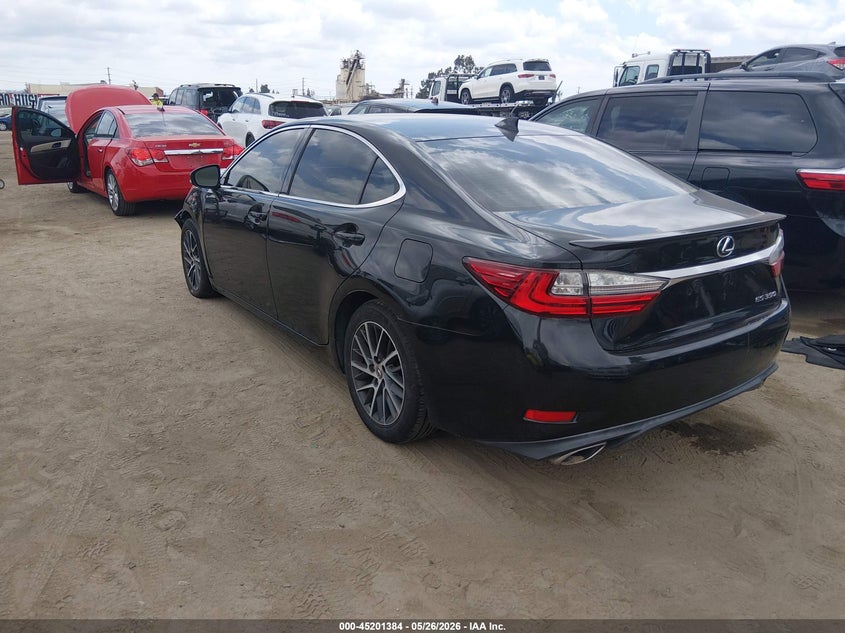Vin: jthbk1gg3h2255977, lot: 45699111, lexus es 350 20173
