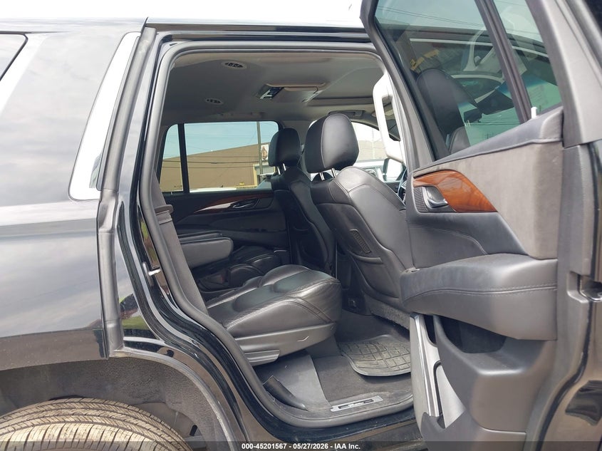 CADILLAC ESCALADE - zdjęcie 8