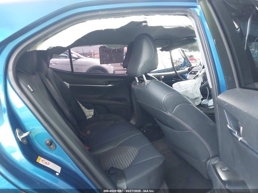 2018 TOYOTA CAMRY auction photo 8