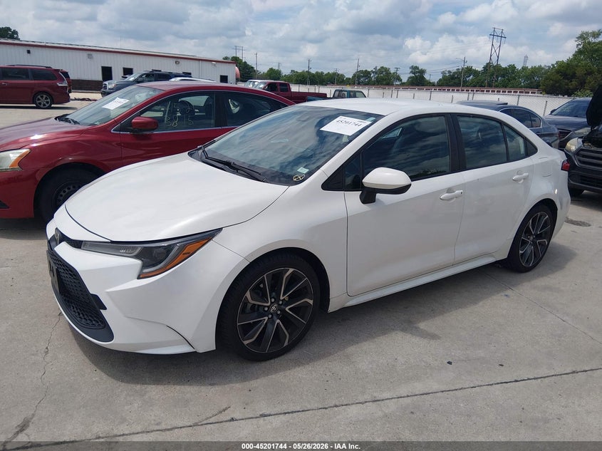 2021 TOYOTA COROLLA auction photo 2