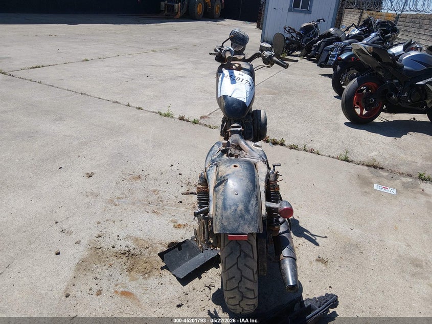 2017 HARLEY-DAVIDSON XL883 auction photo 6