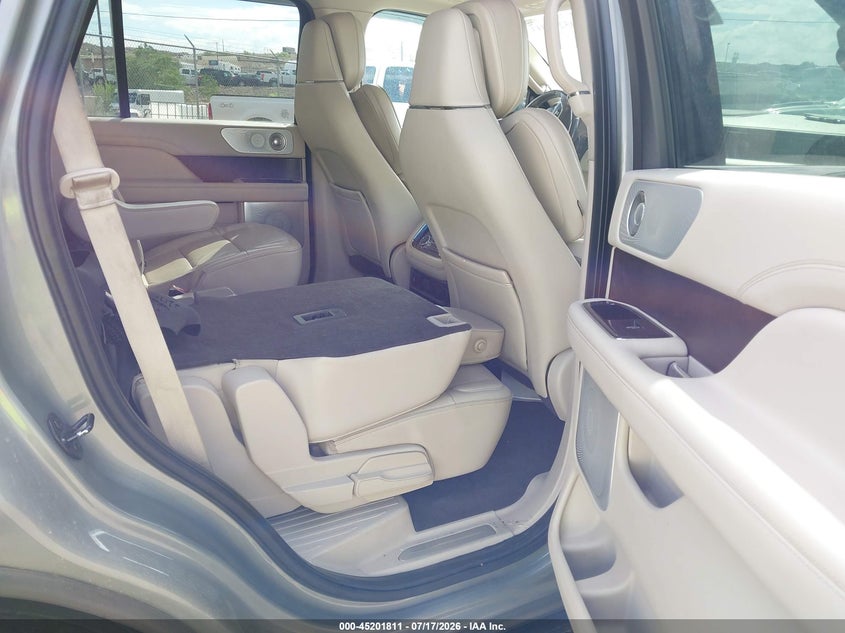 2019 Lincoln Navigator Reserve VIN: 5LMJJ2LTXKEL04969 Lot: 45201811