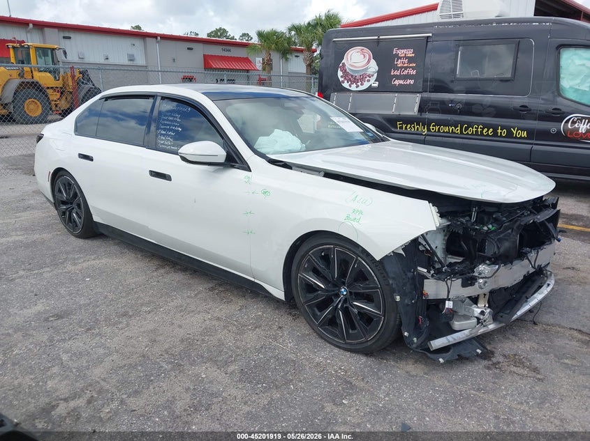 2024 BMW I7 auction photo 1