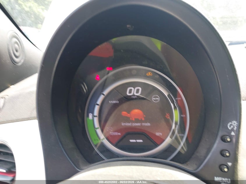 2013 Fiat 500E Battery Electric VIN: 3C3CFFGE4DT727624 Lot: 45202002