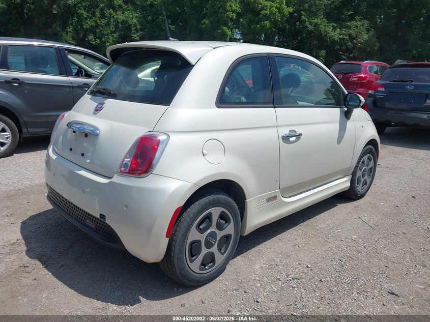 2013 FIAT 500E auction photo 4