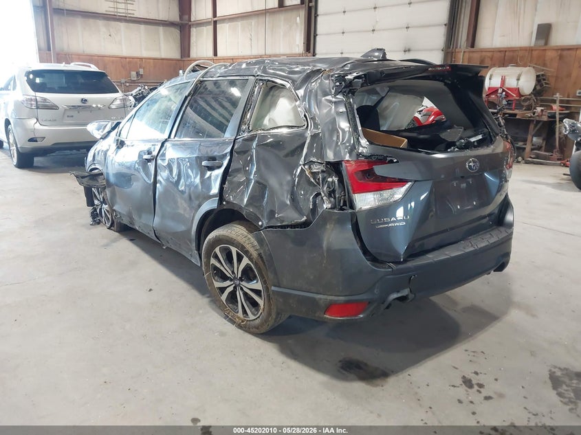 Vin: jf2skaucxlh444927, lot: 45699738, subaru forester limited 20203
