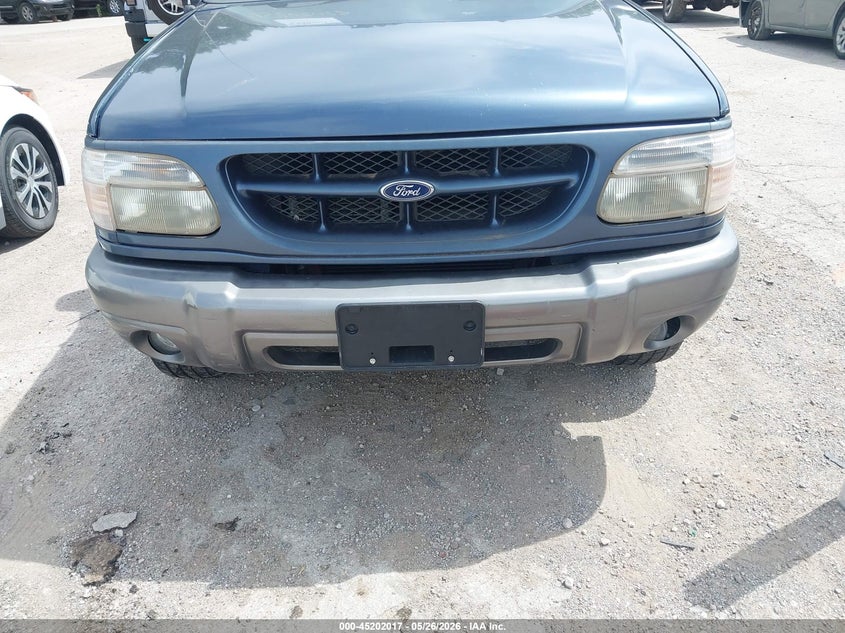 1999 Ford Explorer Sport VIN: 1FMYU24E9XUC29316 Lot: 45202017
