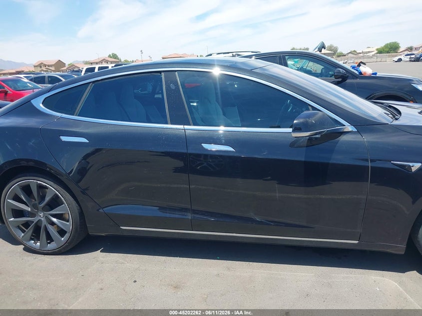 2018 Tesla Model S 100D/75D/P100D VIN: 5YJSA1E25JF248382 Lot: 45202262