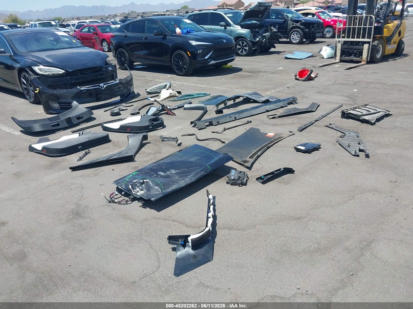 2018 Tesla Model S 100D/75D/P100D VIN: 5YJSA1E25JF248382 Lot: 45202262