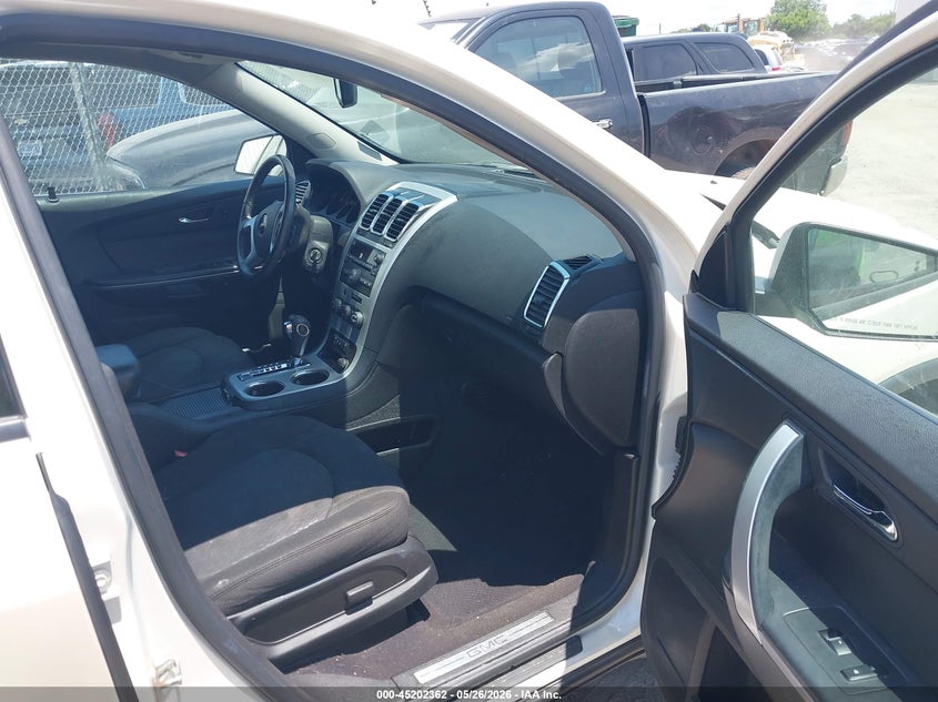 2011 GMC ACADIA auction photo 5