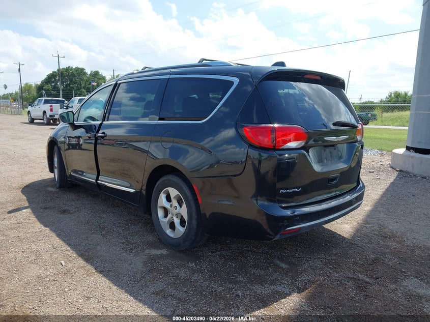 Vin: 2c4rc1eg6hr520814, lot: 45700231, chrysler pacifica touring-l plus 20173
