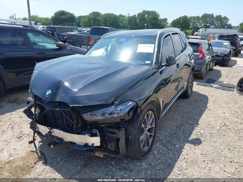 2025 BMW X5 auction photo 2