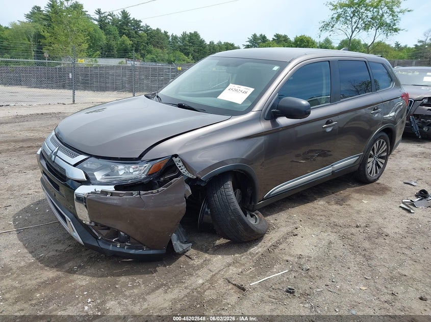 Vin: ja4az3a34kz008227, lot: 45700289, mitsubishi outlander es 20192