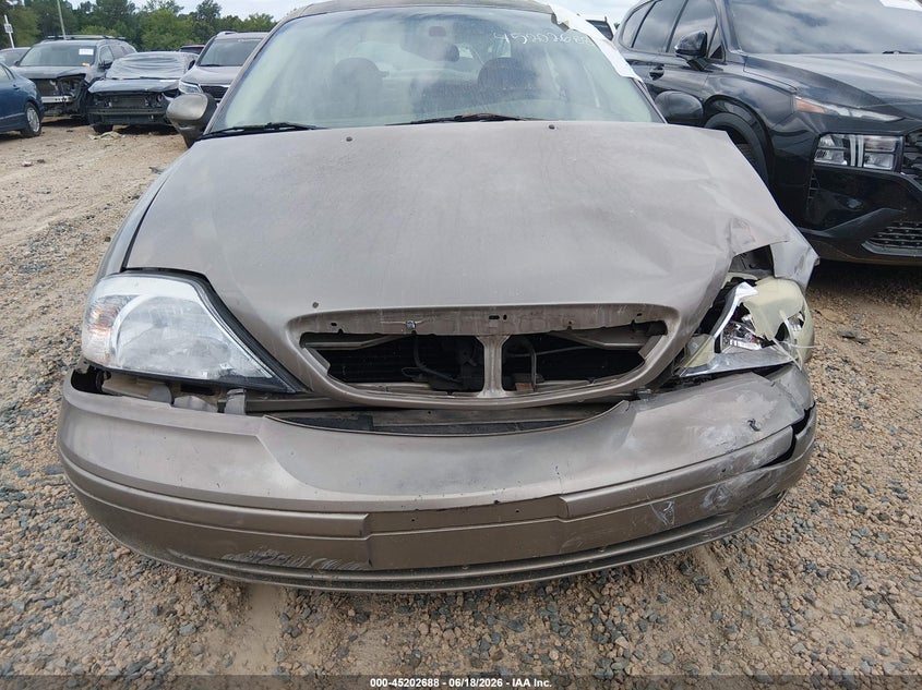 2002 Mercury Sable Gs VIN: 1MEFM50UX2A639707 Lot: 45202688