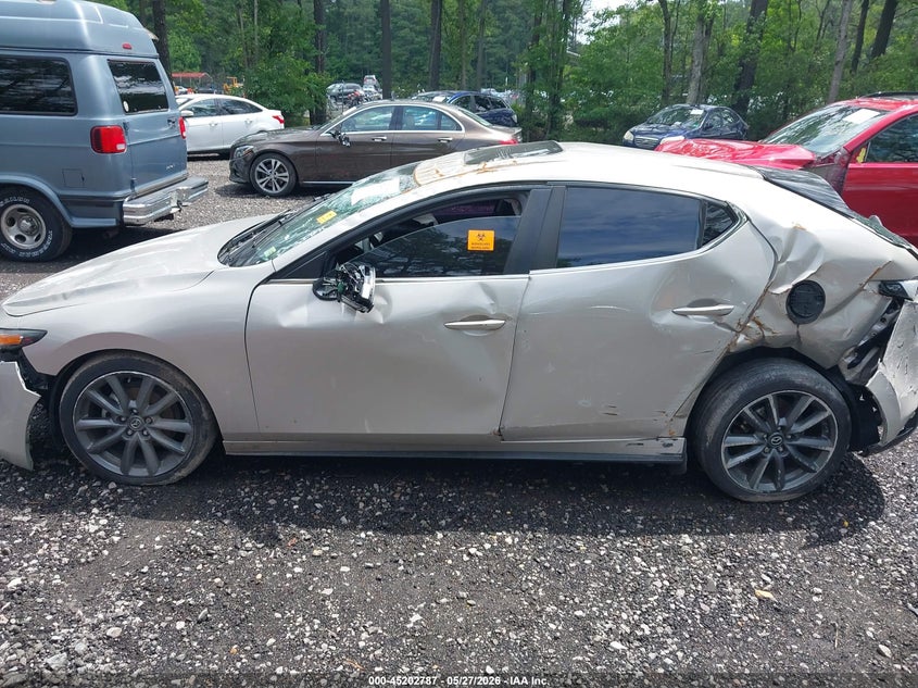 2022 Mazda Mazda3 Preferred VIN: JM1BPALLXN1520398 Lot: 45202787
