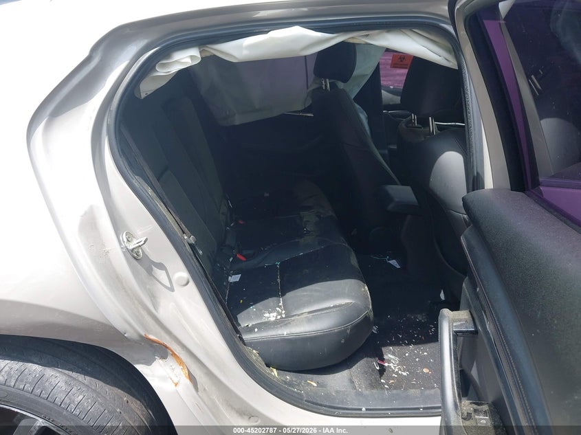 2022 Mazda Mazda3 Preferred VIN: JM1BPALLXN1520398 Lot: 45202787