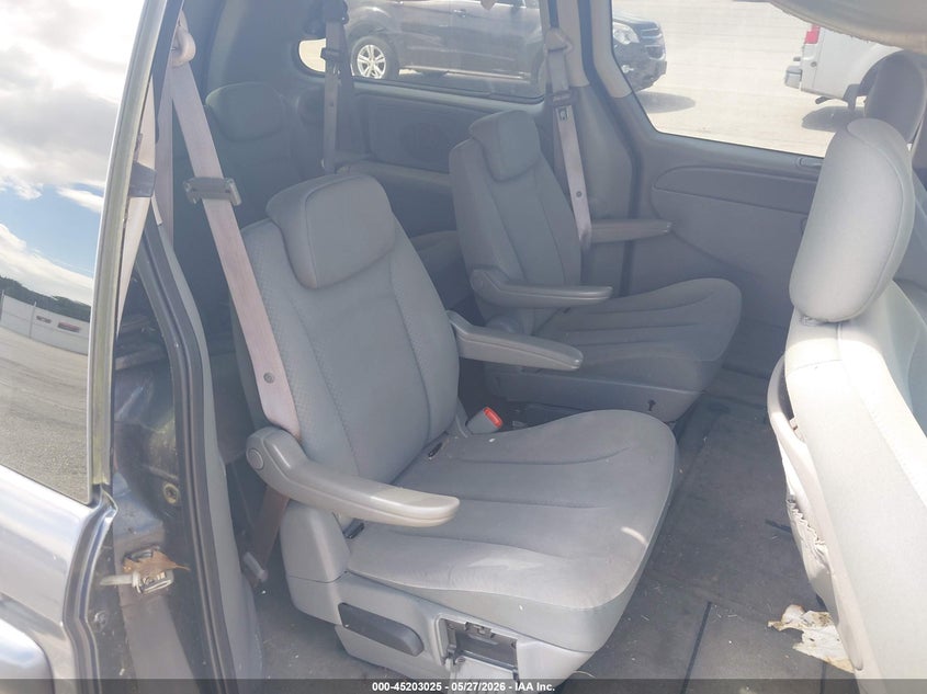 2007 Chrysler Town & Country Lx VIN: 2A4GP44R47R353572 Lot: 45203025
