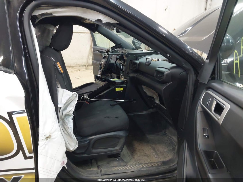 Vin: 1fm5k8ab8rga60249, lot: 45700865, ford police interceptor utility 2024 img_1