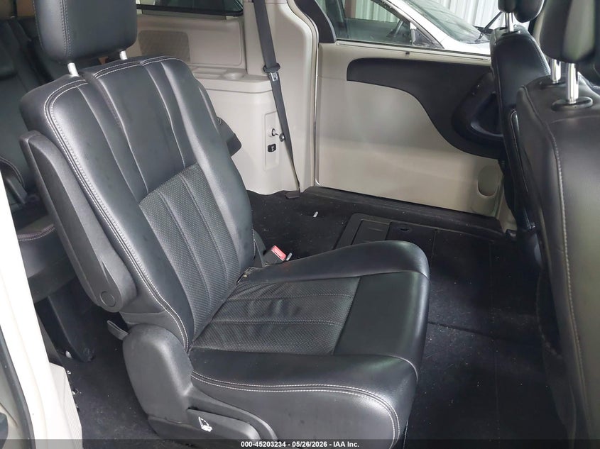 2012 Chrysler Town & Country Touring-L VIN: 2C4RC1CG2CR124665 Lot: 45203234