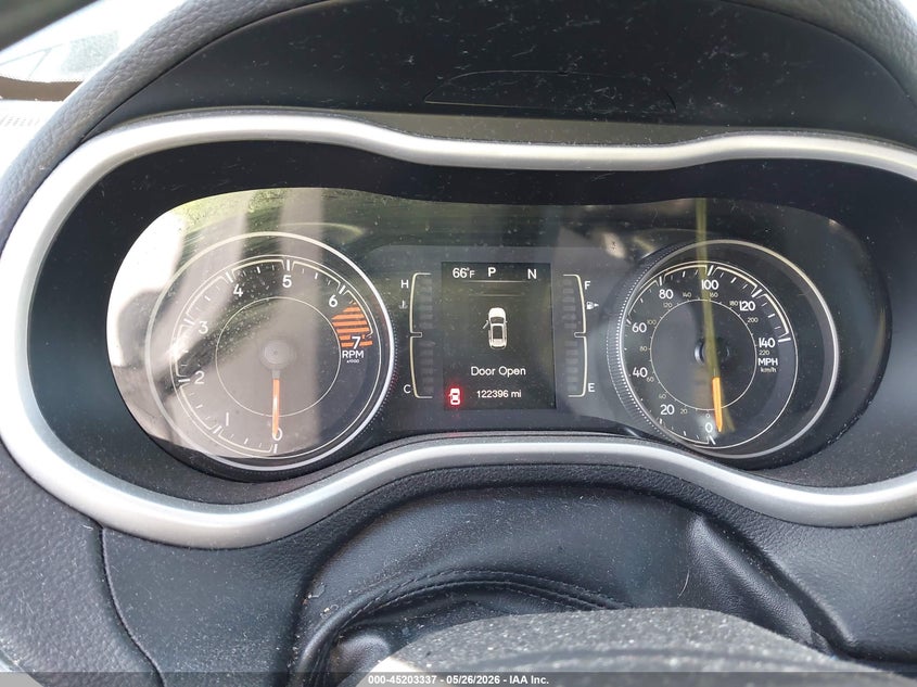 2018 JEEP CHEROKEE auction photo 7